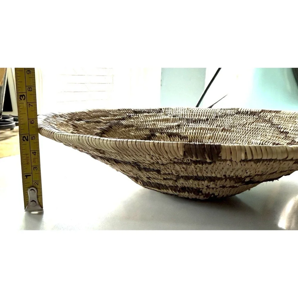 MEDIUM SIZE VINTAGE WOVEN COILED BASKET Farmhouse Boho